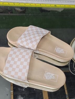Womens 9 Vans Beige and White La Costa Checkerboard Slide Sandals